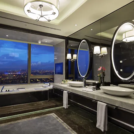 هيلتون إسطنبول بومونتي