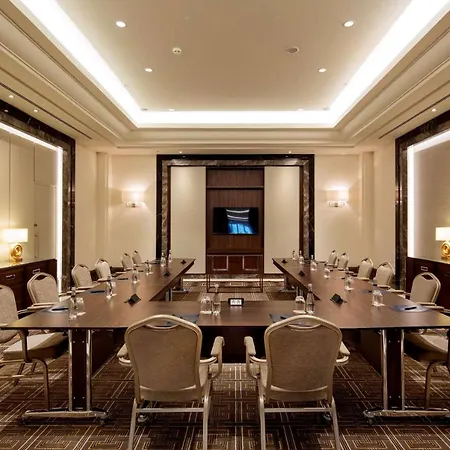 Hilton Bomonti Otel 5*
