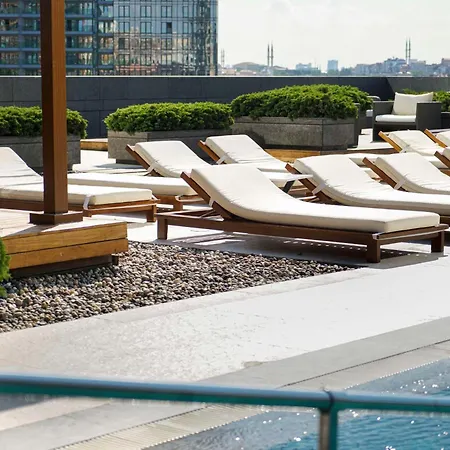 Hilton Bomonti Hotell