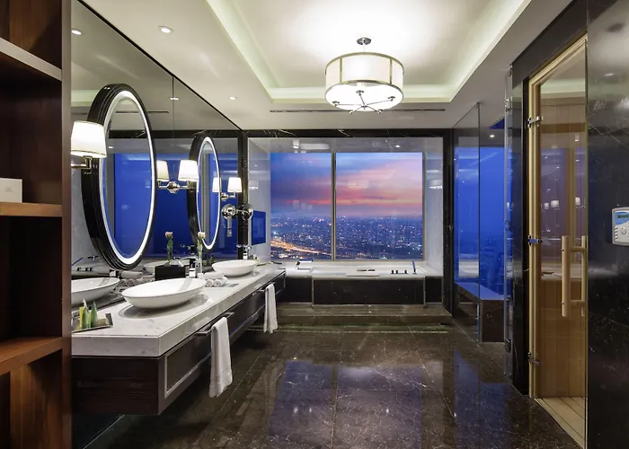 Hilton Bomonti מלון