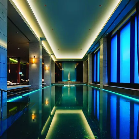 מלון Hilton Bomonti 5*