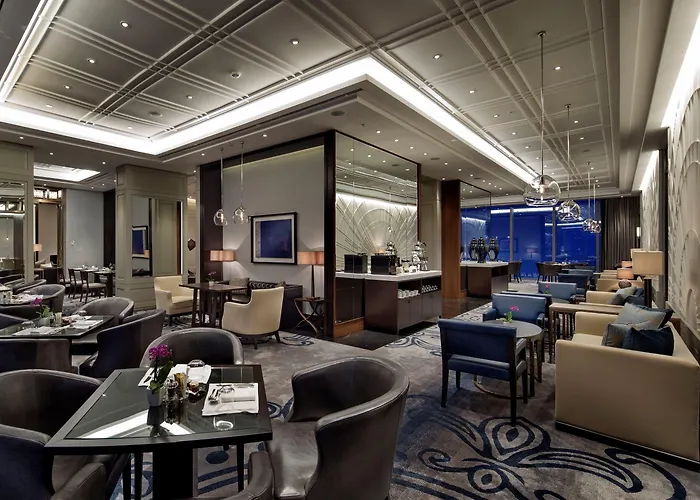 Отель Hilton Bomonti Стамбул