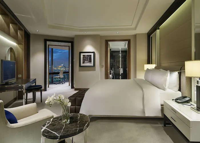 Hilton Bomonti Отель 5*